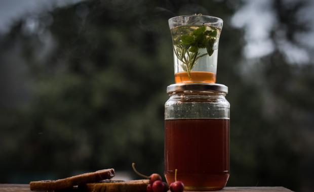 🌿 Eucalyptus Honey: The Antibacterial Powerhouse in a Jar